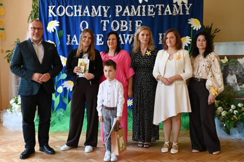 Wierszem i piosenką o papieżu