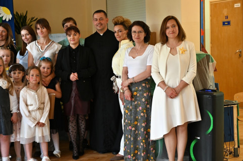 Wierszem i piosenką o papieżu
