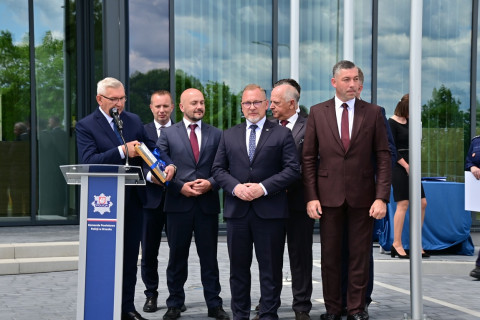 Policjanci już w nowej komendzie
