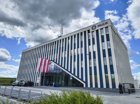 Policjanci już w nowej komendzie
