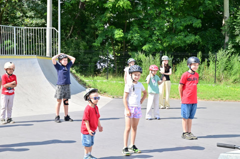 Wakacyjne warsztaty na skateparku