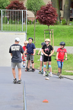 Wakacyjne warsztaty na skateparku