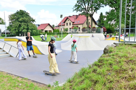 Wakacyjne warsztaty na skateparku