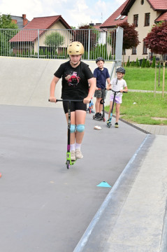 Wakacyjne warsztaty na skateparku
