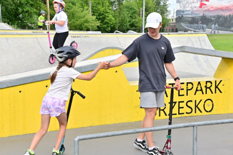 Wakacyjne warsztaty na skateparku