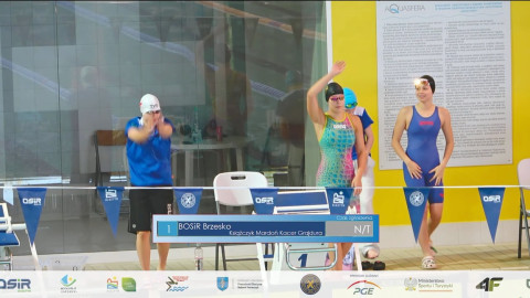 Medalowy triumf pływaczek BOSiR-u
