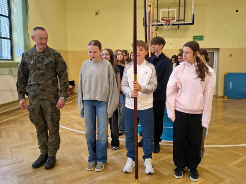 Szacunek do symboli. Ćwiczenia pocztów sztandarowych