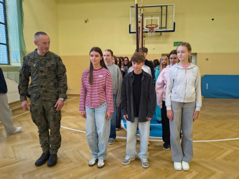 Szacunek do symboli. Ćwiczenia pocztów sztandarowych