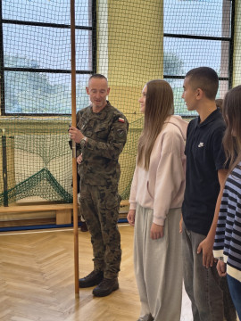 Szacunek do symboli. Ćwiczenia pocztów sztandarowych