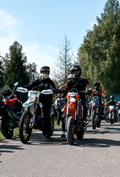 Motocyklowe zakończenie sezonu 2026