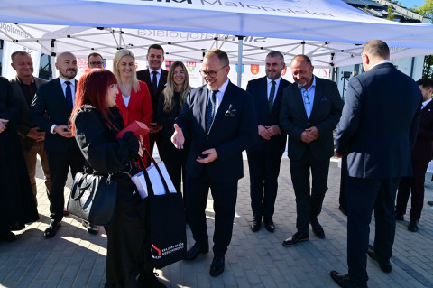 SIM Okocim – Pierwsi mieszkańcy odebrali klucze
