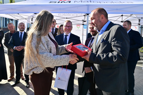 SIM Okocim – Pierwsi mieszkańcy odebrali klucze