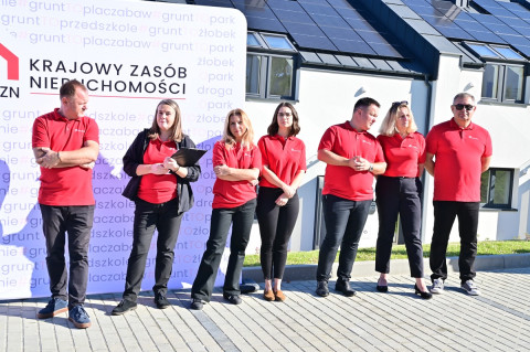 SIM Okocim – Pierwsi mieszkańcy odebrali klucze