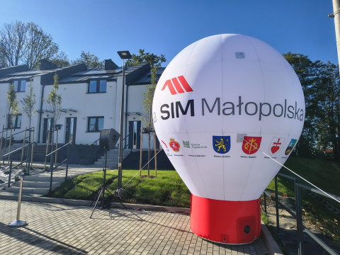 SIM Okocim – Pierwsi mieszkańcy odebrali klucze