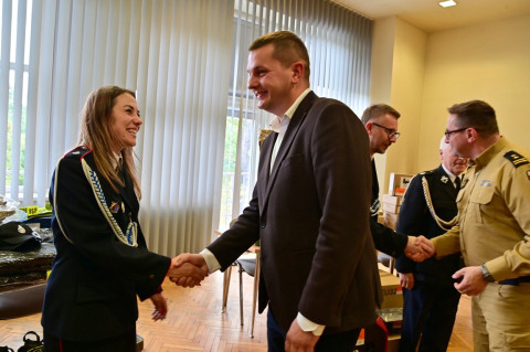 Blisko milion złotych na nowy sprzęt dla OSP