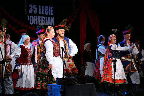 Trzy i pół dekady „Porębian”