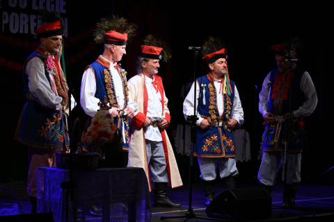 Trzy i pół dekady „Porębian”