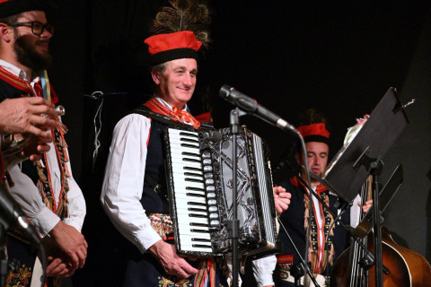 Trzy i pół dekady „Porębian”