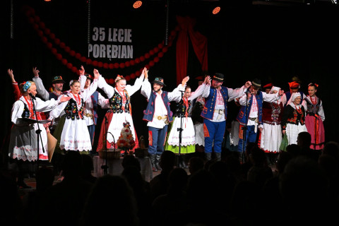 Trzy i pół dekady „Porębian”