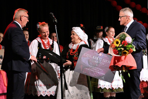 Trzy i pół dekady „Porębian”