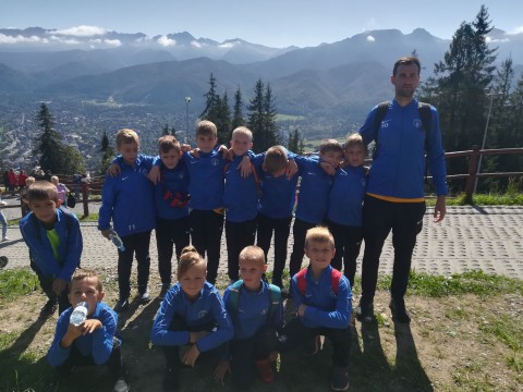 Drużyny z Akademii Piłkarskiej Champions Brzesko grają z najlepszymi!!!