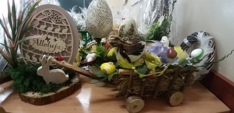 Kiermasz „Dwójki” dla chorej Oliwki