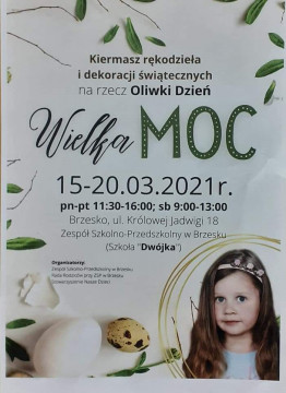 Kiermasz „Dwójki” dla chorej Oliwki