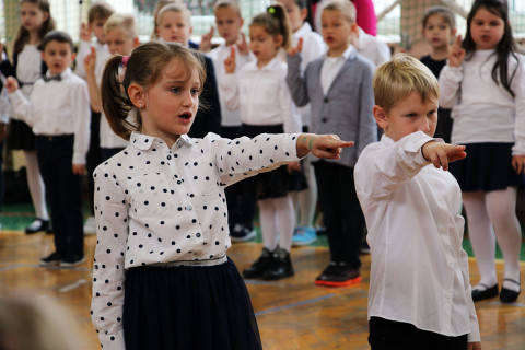 Ślubowanie pierwszoklasistów w ZS-P Brzesko