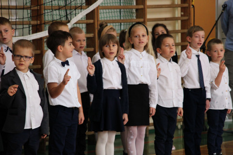 Ślubowanie pierwszoklasistów w ZS-P Brzesko