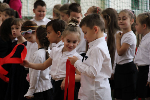 Ślubowanie pierwszoklasistów w ZS-P Brzesko