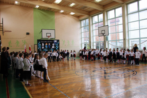 Ślubowanie pierwszoklasistów w ZS-P Brzesko