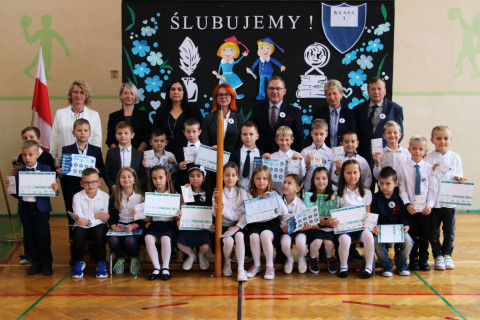 Ślubowanie pierwszoklasistów w ZS-P Brzesko