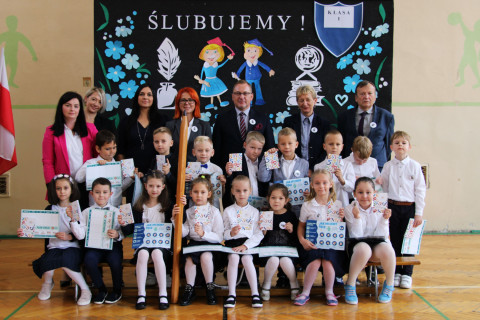 Ślubowanie pierwszoklasistów w ZS-P Brzesko
