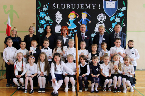 Ślubowanie pierwszoklasistów w ZS-P Brzesko