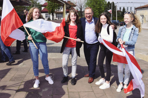 Witaj majowa jutrzenko, świeć naszej polskiej krainie!