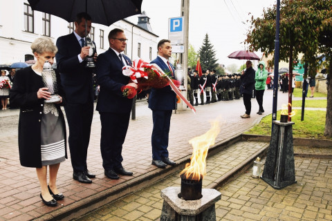 Witaj majowa jutrzenko, świeć naszej polskiej krainie!