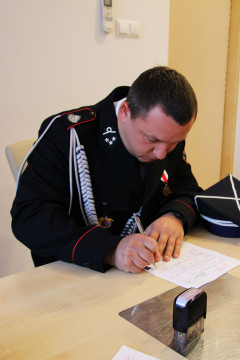 Umowa podpisana, OSP Szczepanów z nowym samochodem