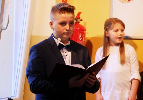 Ślubowanie pierwszaków w Buczu