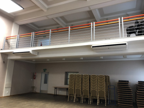 Klimatyzacja na sali Domu Ludowego w Jadownikach