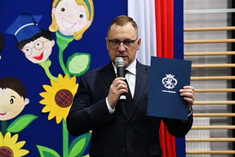 Wręczenie stypendiów w SP 3 Brzesko