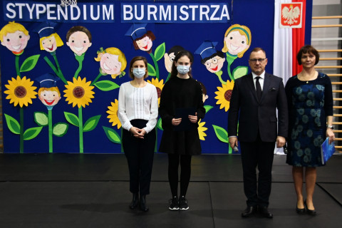 Wręczenie stypendiów w SP 3 Brzesko