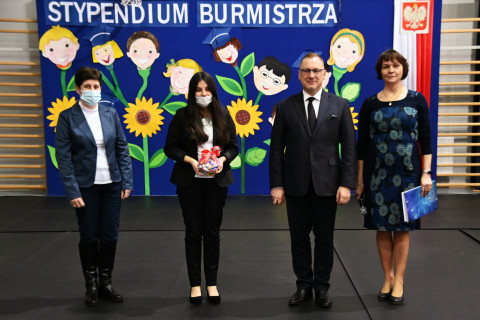 Wręczenie stypendiów w SP 3 Brzesko