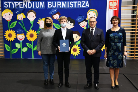 Wręczenie stypendiów w SP 3 Brzesko