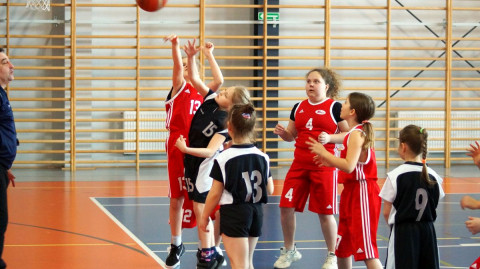 I Wiosenny Turniej koszykówki o puchar Ziemi Brzeskiej