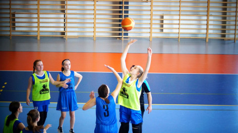 I Wiosenny Turniej koszykówki o puchar Ziemi Brzeskiej