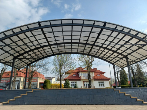 Remont sceny na placu Kazimierza Wielkiego