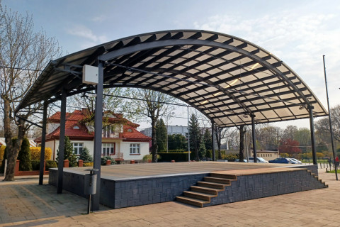 Remont sceny na placu Kazimierza Wielkiego