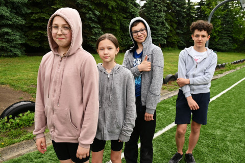 Uroczyste otwarcie boiska przy PSP 1 Brzesko