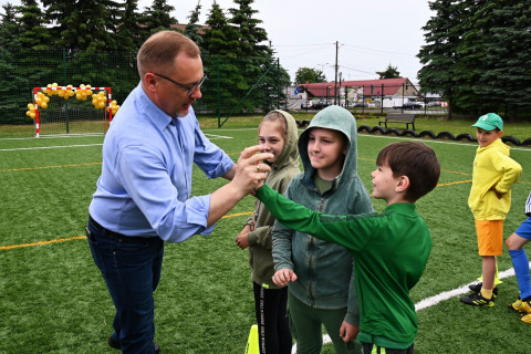 Uroczyste otwarcie boiska przy PSP 1 Brzesko