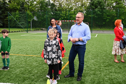 Uroczyste otwarcie boiska przy PSP 1 Brzesko